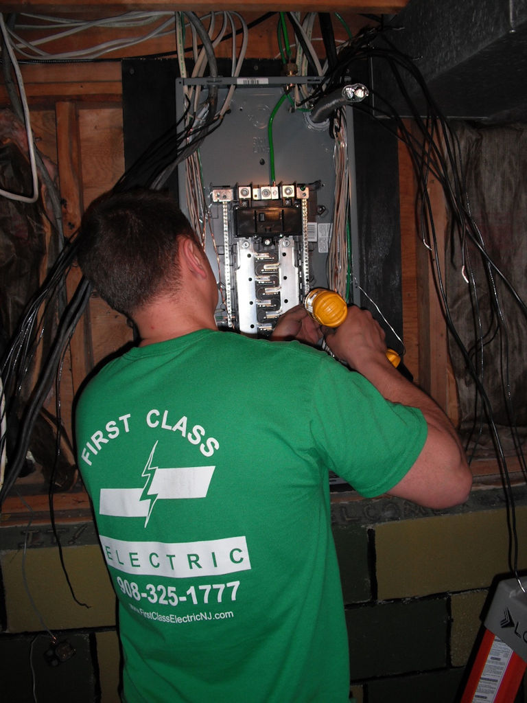 First Class Electric Technician
